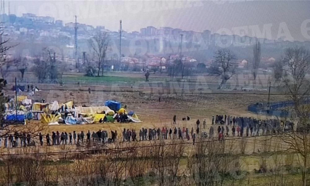 Έβρος: "Υποταγμένοι" στον Τουρκικό Στρατό οι μετανάστες - Περιμένουν οδηγίες για την επόμενη κίνηση